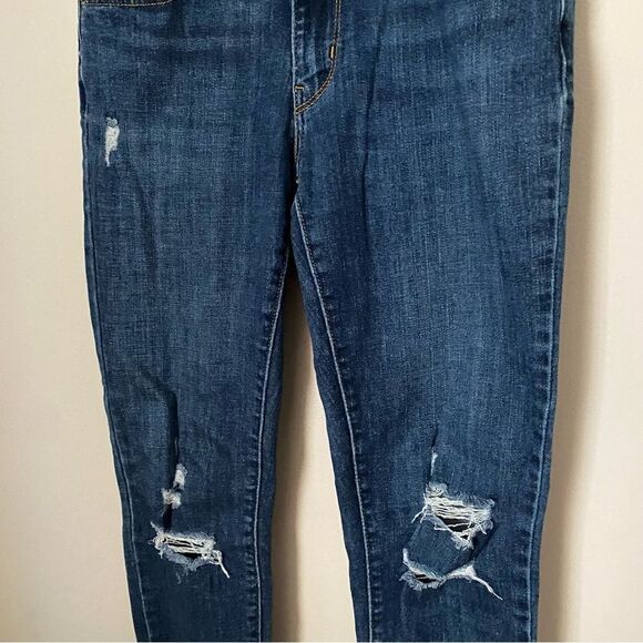 Levi Jeans Distressed Ripped Cuffed 711 Skinny Blue Denim Casual Neutral Trendy - Picture 3 of 8